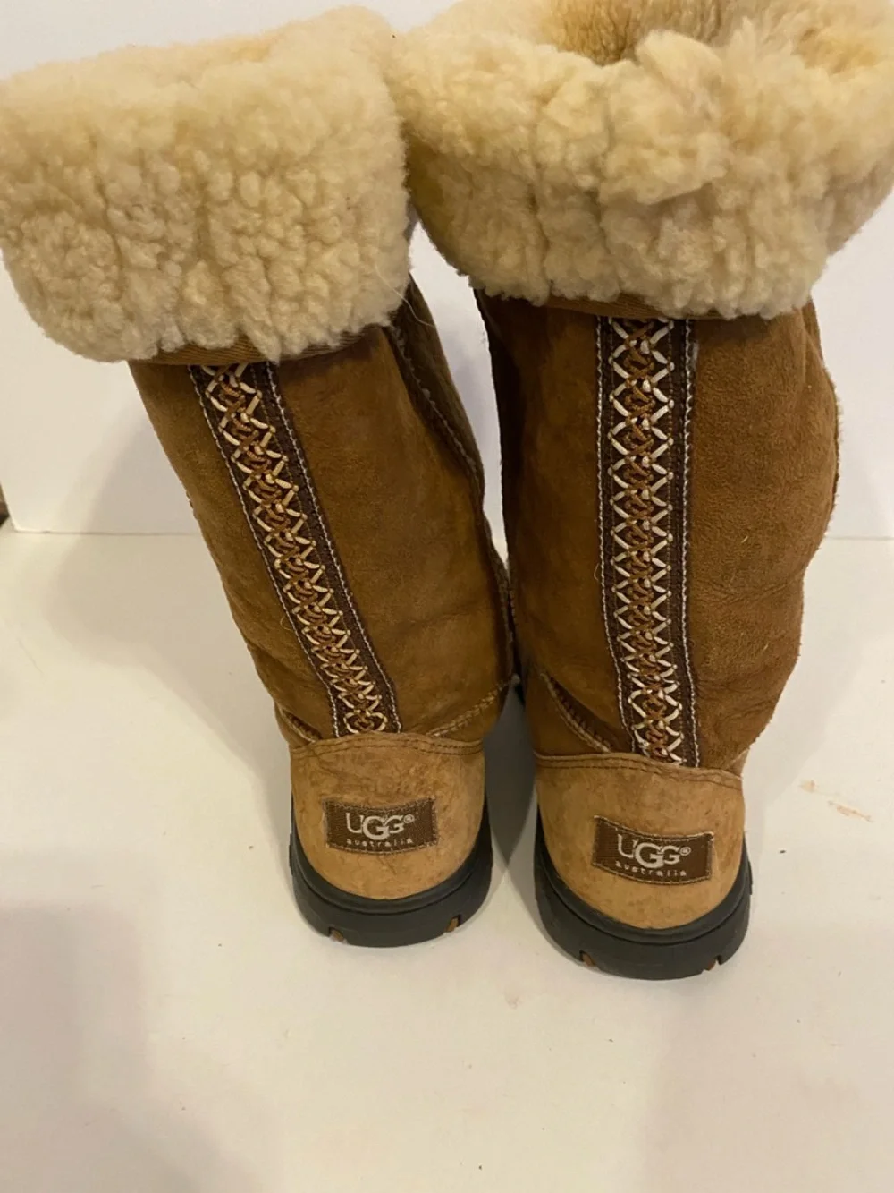 UGG Australia Brown Leather Sheepskin Cuff Boots Women's Size 8 - Picture 5 of 11